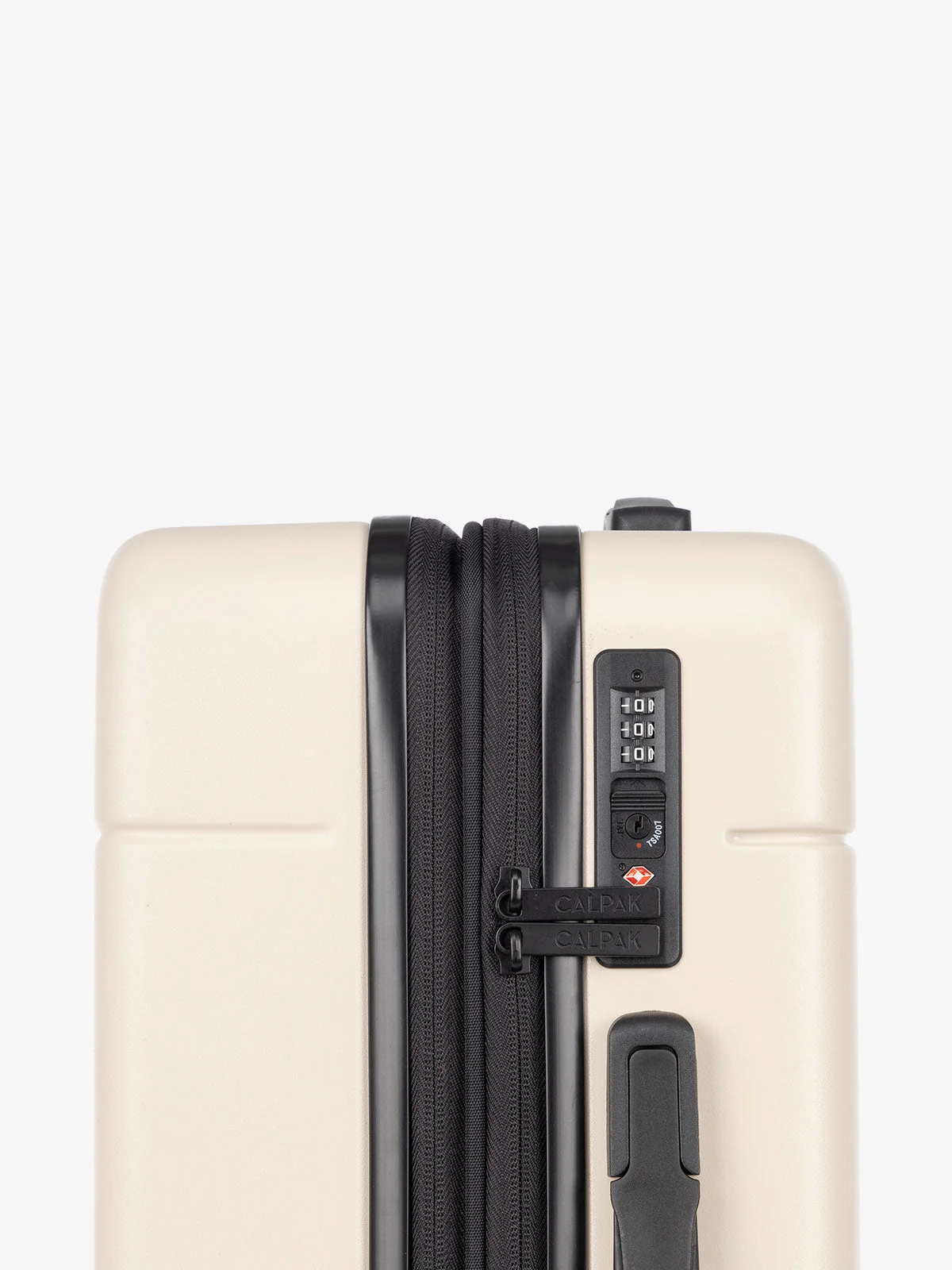 Hue Carry-On Luggage - Image 16