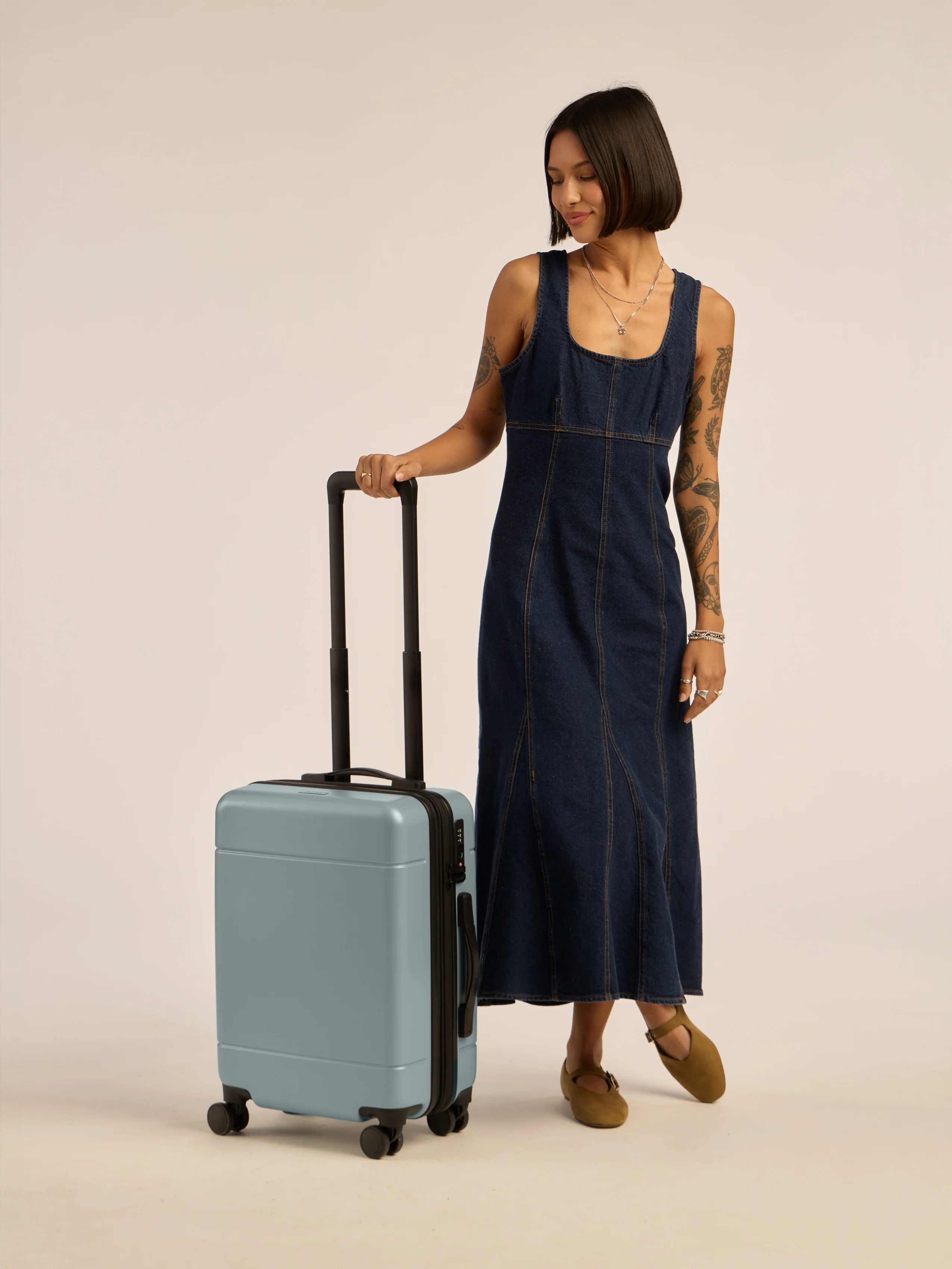 Hue Carry-On Luggage - Image 49