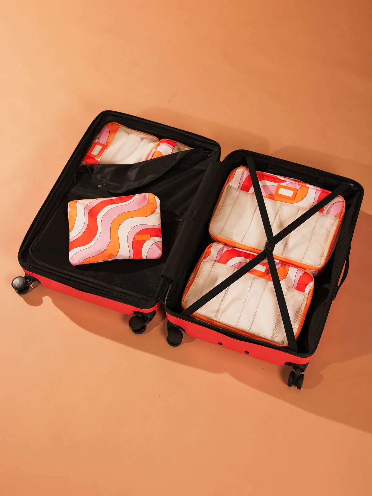 Hue Large Luggage - Image 38