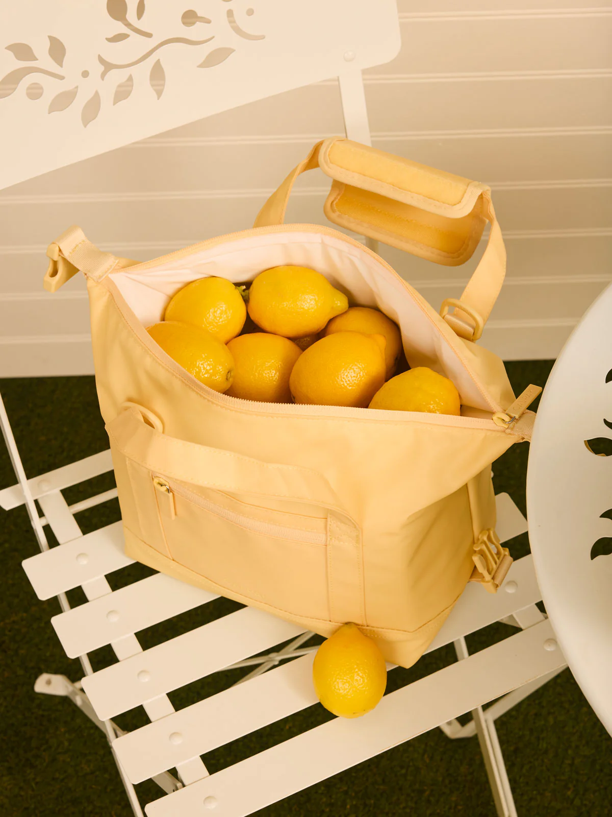 Insulated 8L Soft-Sided Cooler - Image 44
