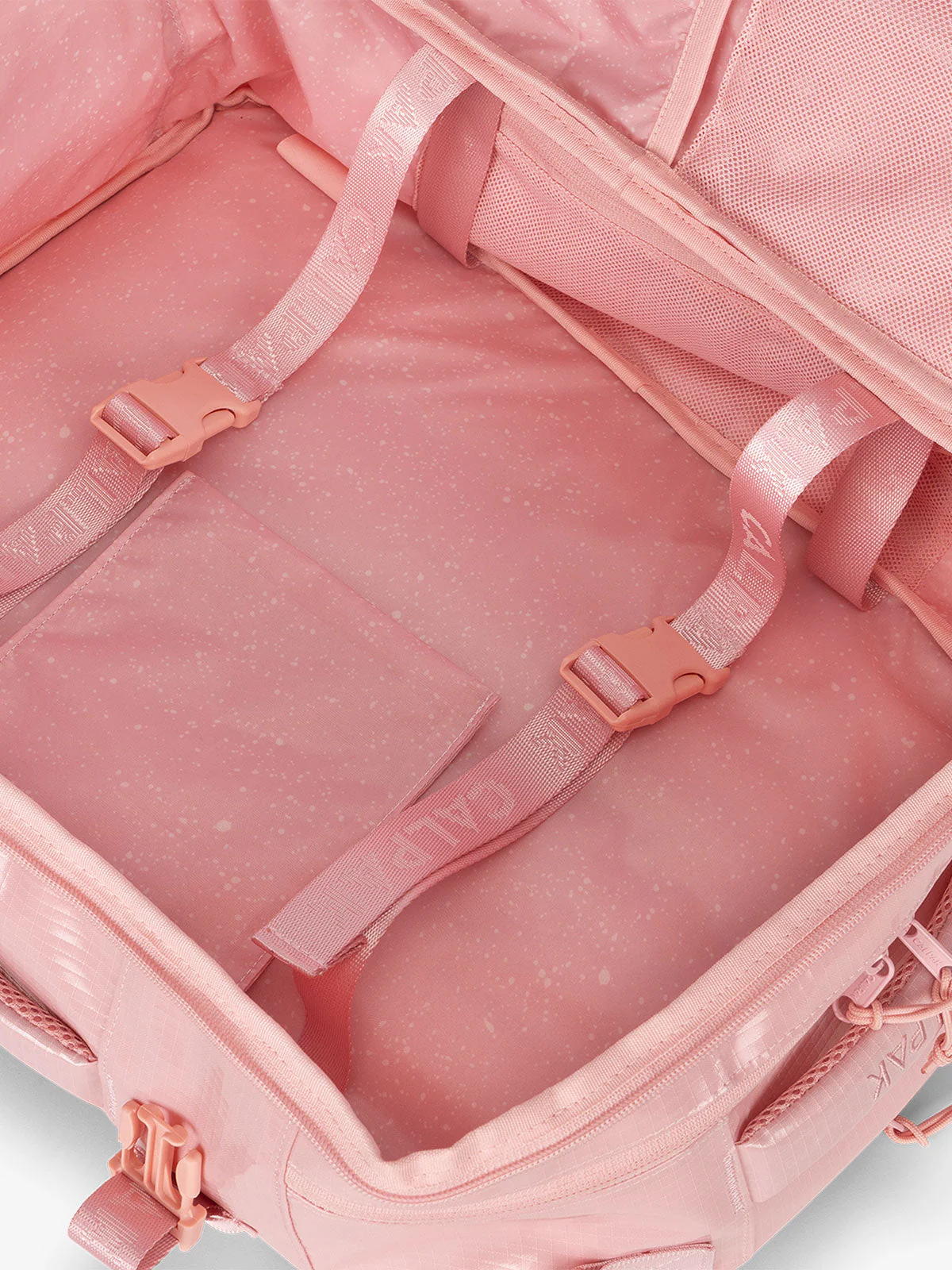 Terra 26L Laptop Duffel Backpack - Image 53